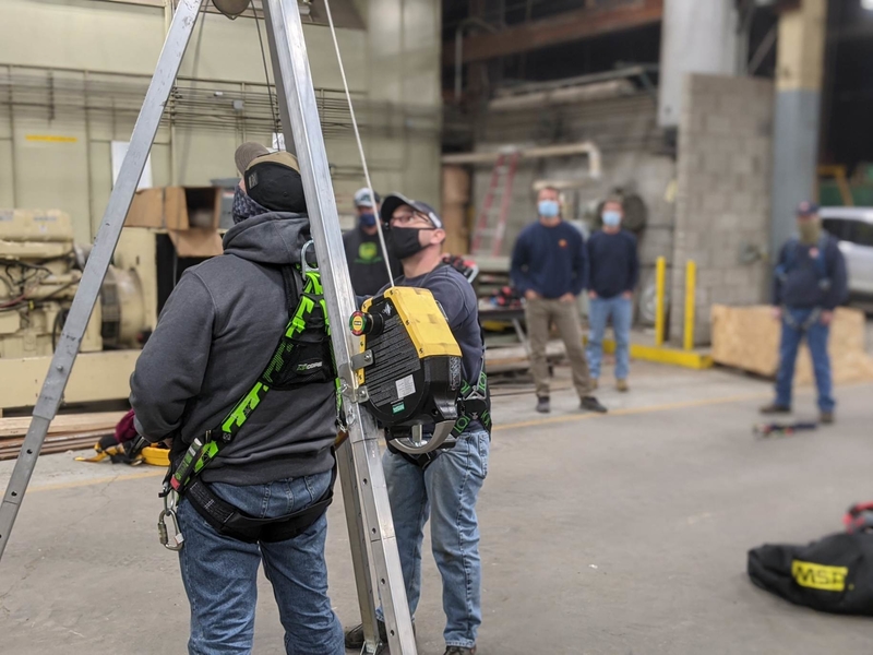 Corps Certifies 10 Confined Space Instructors - DredgeWire : DredgeWire