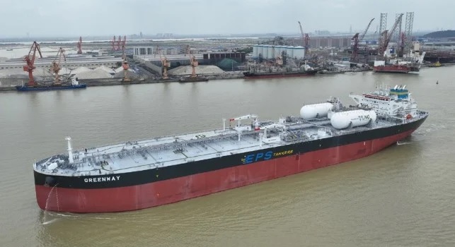 EPS Takes Delivery of First LNG Dual-Fuel Suezmax Tanker - DredgeWire ...