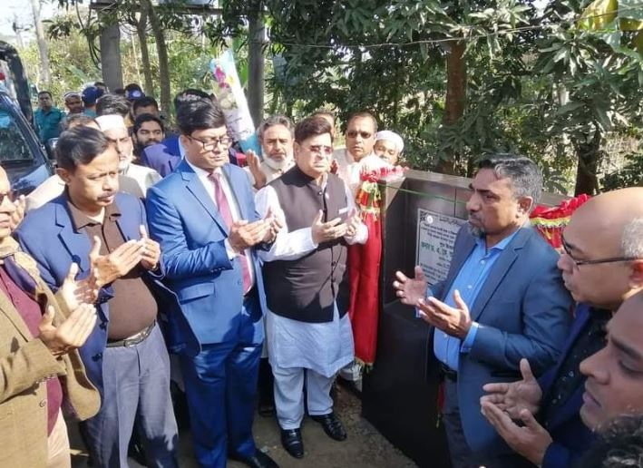 Momen inaugurates dredging of Surma River in Sylhet - DredgeWire ...