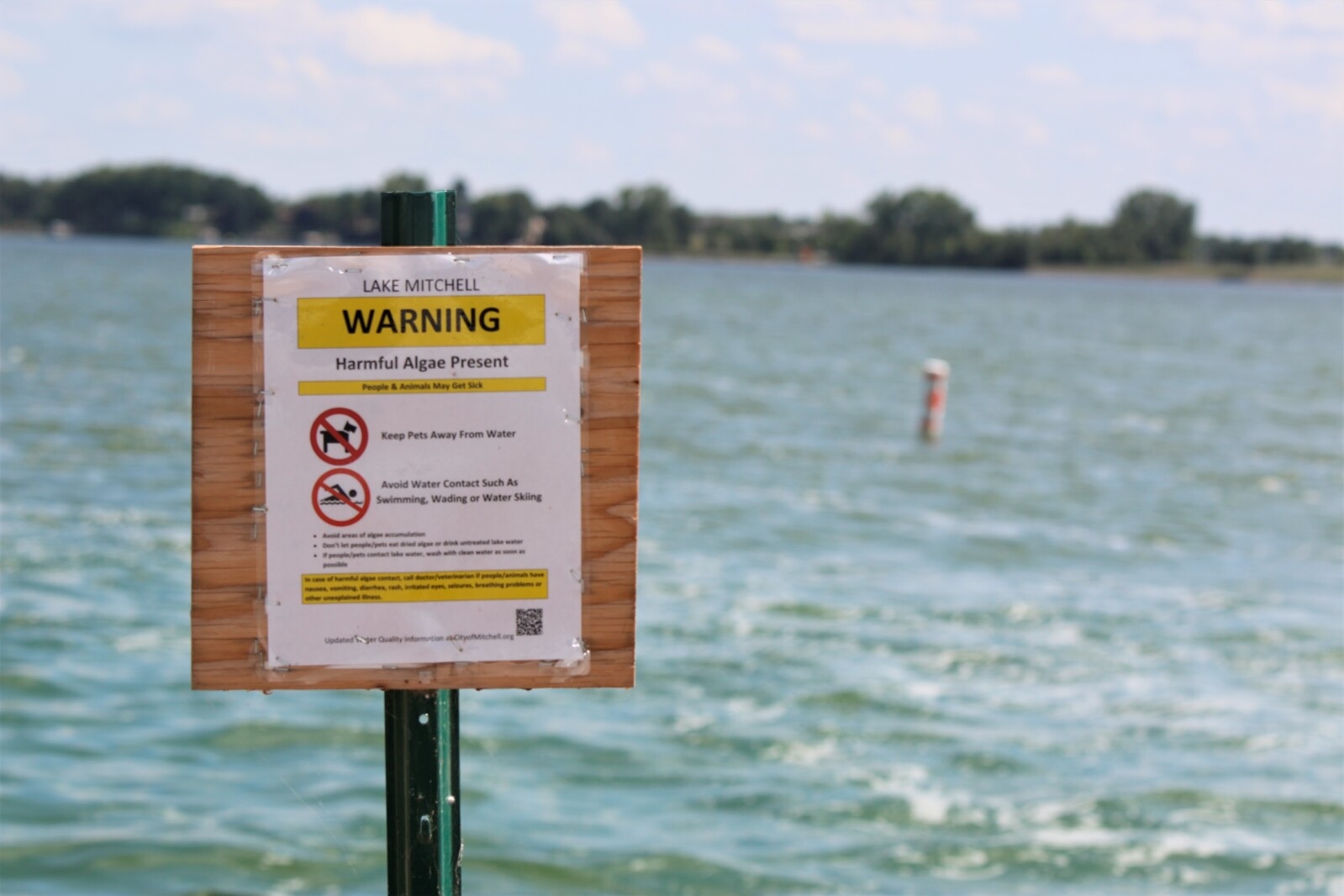 Barr Engineering makes to dredge Lake Mitchell sediment