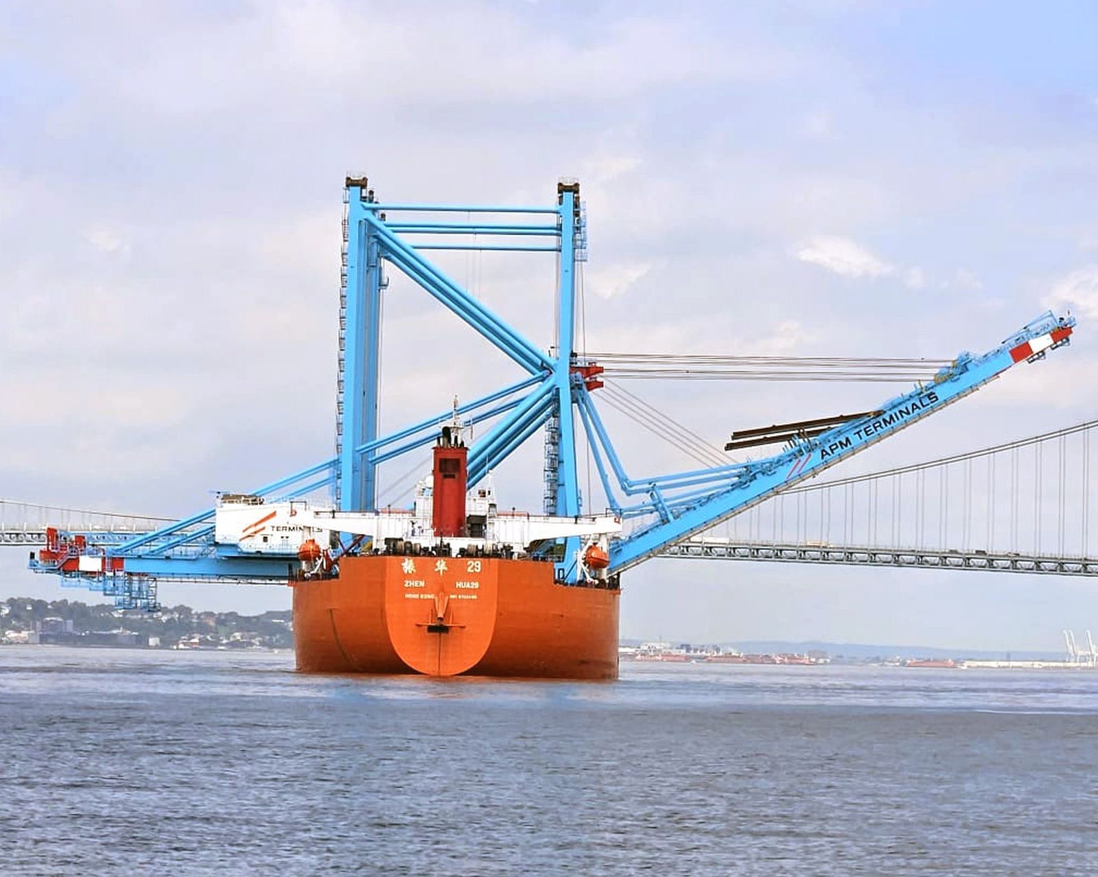 APM Terminals Elizabeth enhances operations with new super post