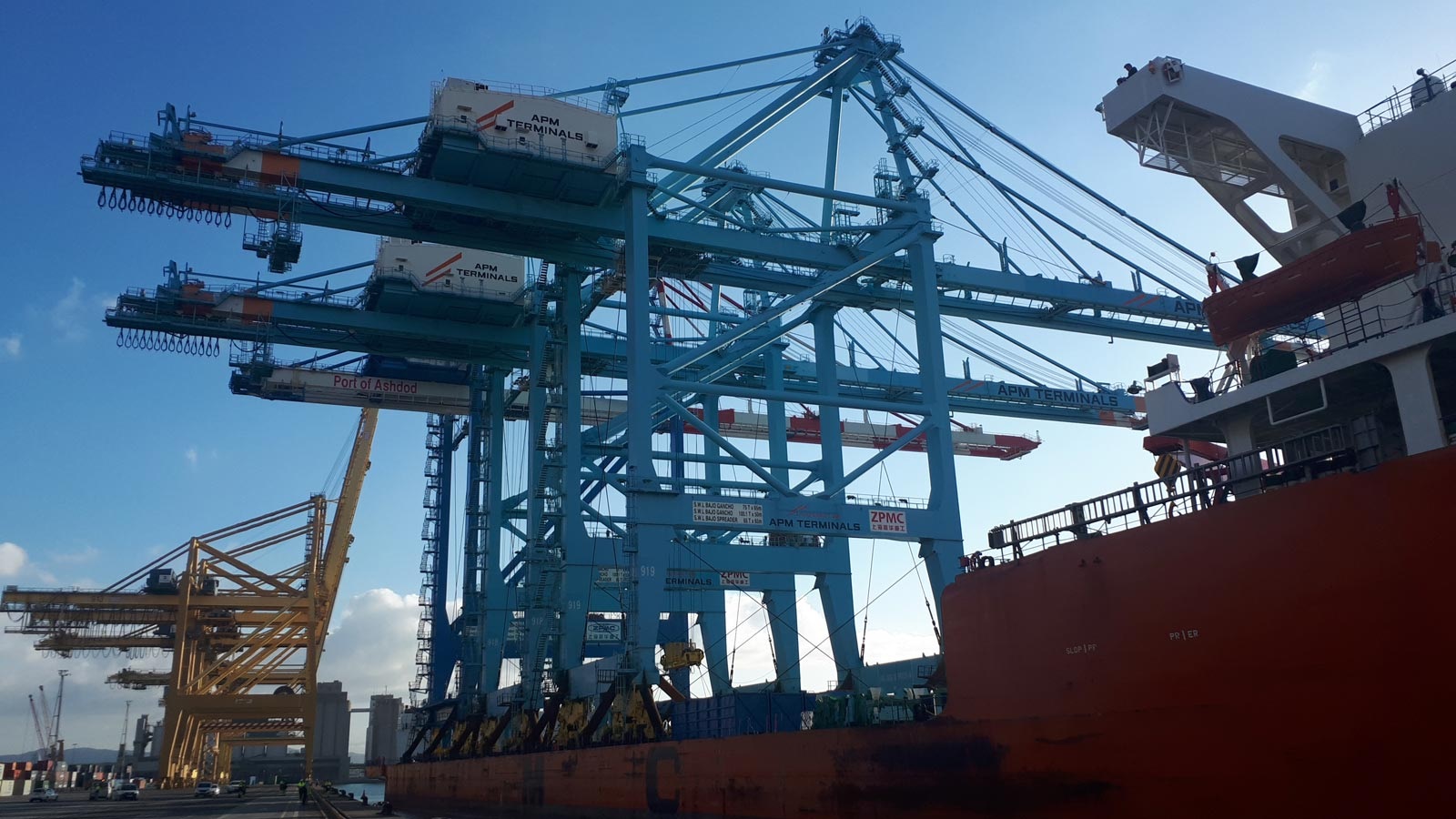 A responsible second life for APM Terminals port equipment