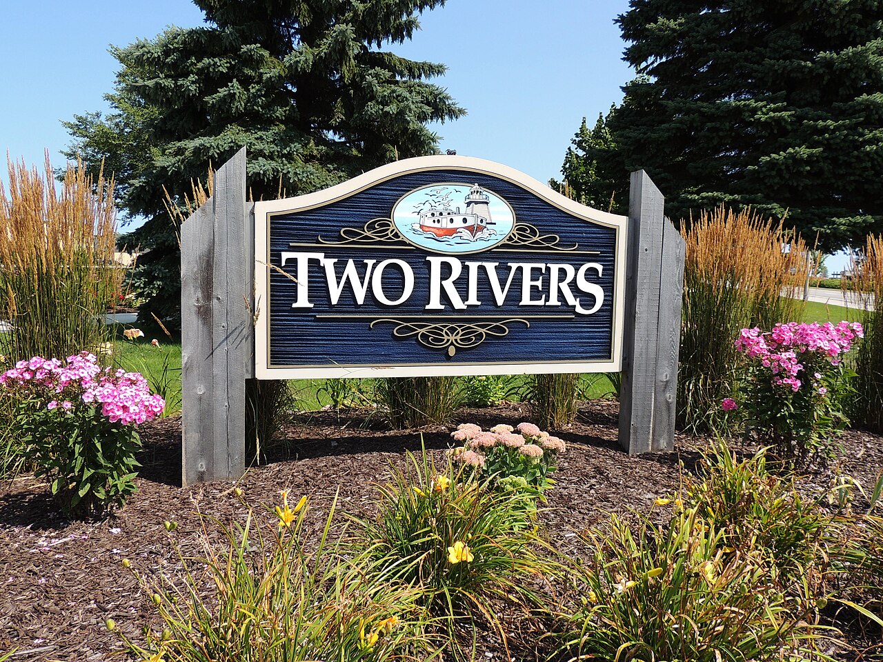 Two Rivers, Wi. Looks for $1.8 million for Dredging Harbor - DredgeWire ...