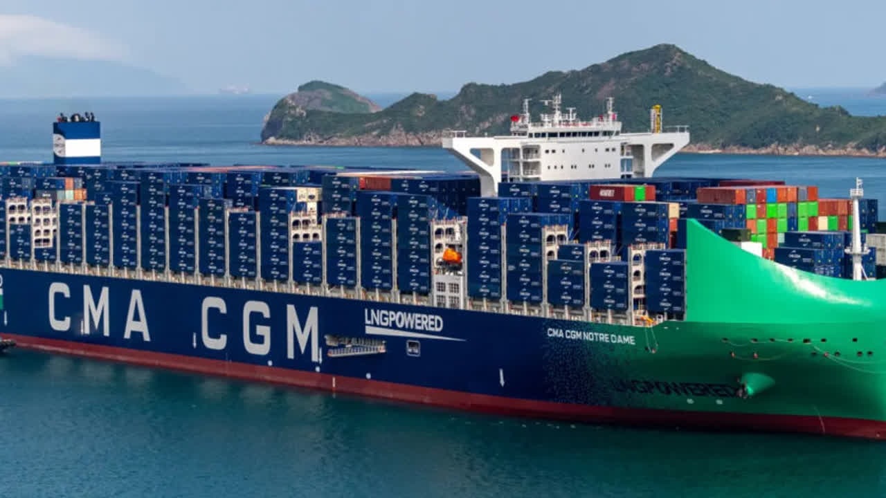 CMA CGM Launches World’s Largest Clean-Fuel Container Ship: 400 Meters ...